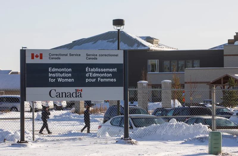 Two officers, inmate die during transfer from Edmonton prison