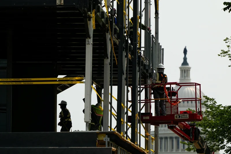 US workers' share of GDP slides to fresh record low