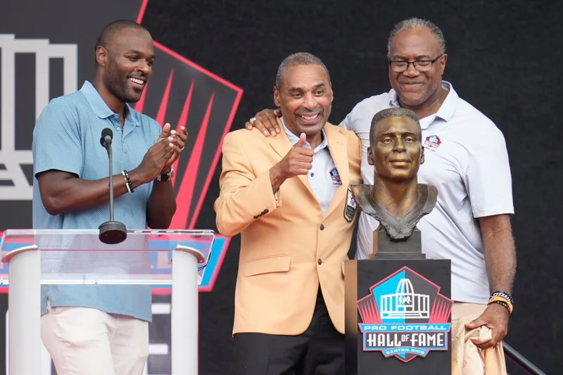 Roger Craig reveals he has vascular dementia during his Pro Football Hall of Fame speech