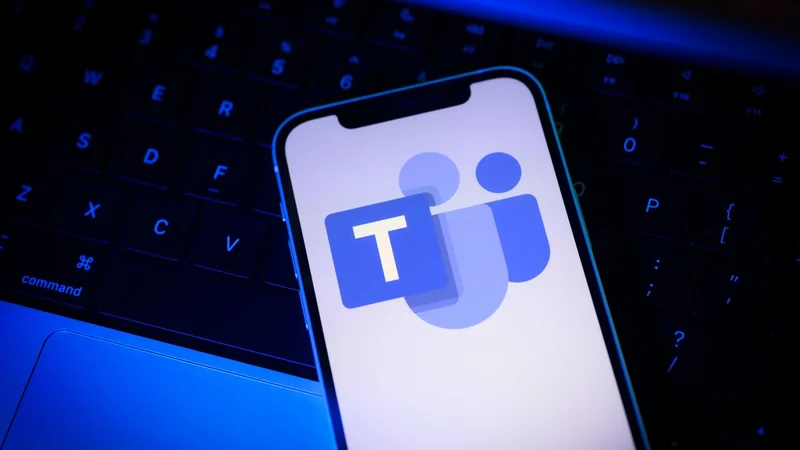 Microsoft warns Teams mobile users to update app now or lose Calendar access