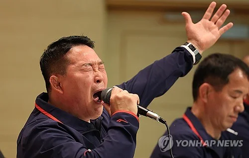 Emotional coach, athletes vow turnaround for S. Korean wrestling at Asian Games