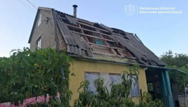 Russian UAVs attack villages in Zaporizhzhia region, injuring one person